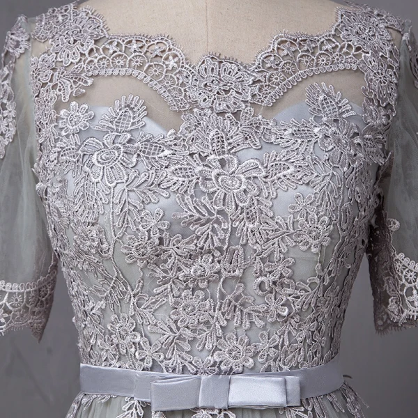 Abordable Gris Robe De Bal 2018 Princesse Noeud En Dentelle Fleur Encolure Dégagée Manches Courtes Longue Robe De Ceremonie