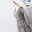 Luxe Gris Fait main Perlage Robe De Soirée 2020 Princesse Col v profond Cristal Faux Diamant En Dentelle Fleur Manches Longues Train De Balayage Robe De Ceremonie