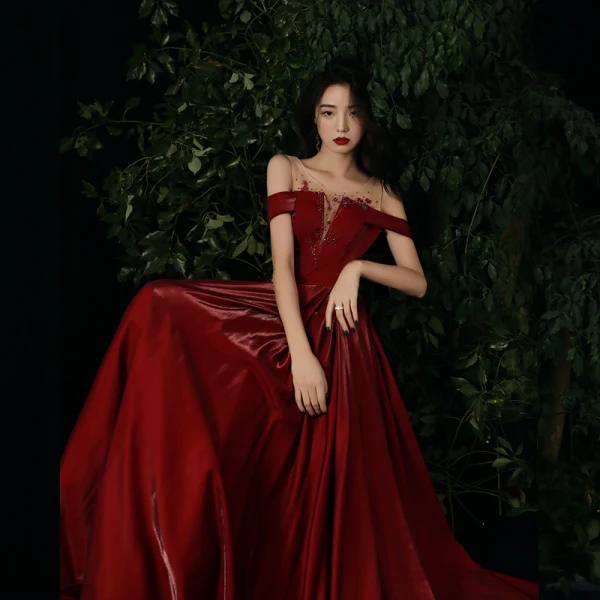 Chic / Belle Bordeaux Robe De Soirée 2020 Princesse Encolure Dégagée Faux Diamant Sans Manches Dos Nu Longue Robe De Ceremonie
