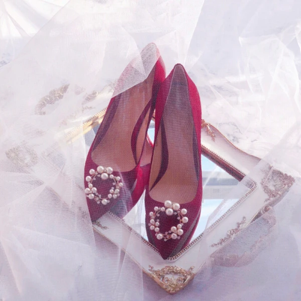 Charming Red Satin Wedding Shoes 2020 Pearl Rhinestone 8 cm Stiletto Heels Pointed Toe Wedding Pumps