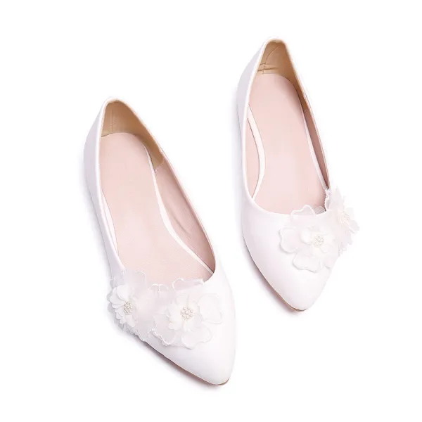 Abordable Ivoire Désinvolte Plate Chaussures Femmes 2020 En Dentelle À Bout Pointu