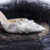 Elegante Ivoor Rhinestone Bruidsschoenen 2020 Parel Enkelband 9 cm Naaldhakken / Stiletto Spitse Neus Huwelijk Hakken
