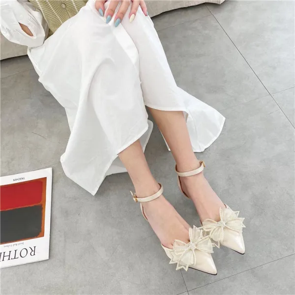 Élégant Beige Soirée Faux Diamant Noeud Sandales Femme 2021 Bride Cheville 7 cm Talons Aiguilles À Bout Pointu Talons Hauts