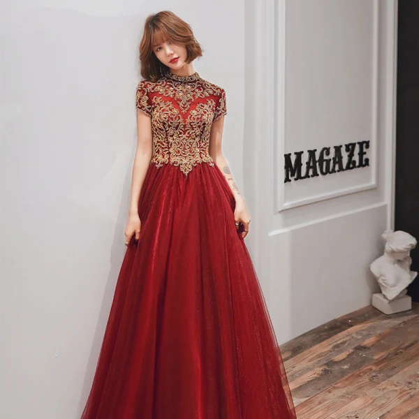 Classy Burgundy Evening Dresses  2020 A-Line / Princess Scoop Neck Beading Rhinestone Lace Flower Short Sleeve Backless Floor-Length / Long Formal Dresses
