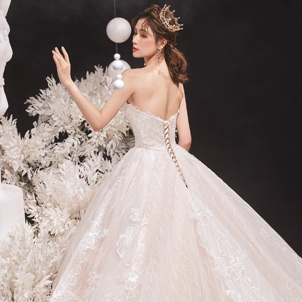 Charming Ivory Wedding Dresses 2020 Ball Gown Strapless Sequins Lace Flower Sleeveless Backless Royal Train