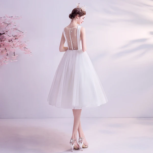 Simple Blanche Robe De Mariée Princesse 2020 Bouton recouvert Encolure Dégagée Perlage Sans Manches Mi-Longues