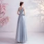 Elegante Grau Abendkleider 2020 A Linie V-Ausschnitt Perlenstickerei Pailletten Spitze Blumen Schleife Ärmellos Rückenfreies Lange Festliche Kleider