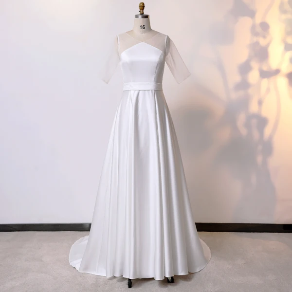 Modest / Simple Ivory Satin Plus Size Wedding Dresses 2021 A-Line / Princess V-Neck 1/2 Sleeves Floor-Length / Long Wedding