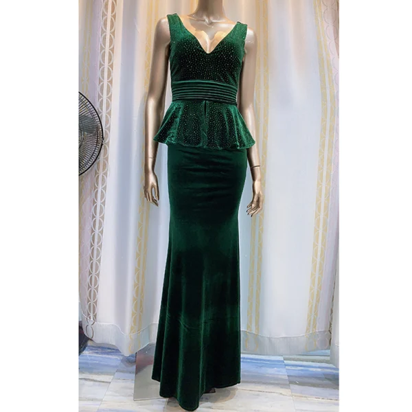Charming Burgundy Suede Evening Dresses  2020 Trumpet / Mermaid V-Neck Sleeveless Backless Floor-Length / Long Formal Dresses