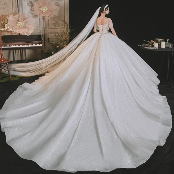 Luxury / Gorgeous Ivory Beading Rhinestone Sequins Wedding Dresses 2021 Ball Gown Scoop Neck Lace Flower Short Sleeve Backless Royal Train Wedding