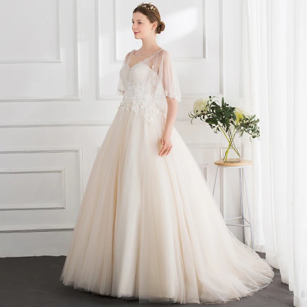 Chic / Beautiful Champagne Wedding Dresses 2018 Ball Gown Lace Appliques Pearl Scoop Neck Backless 1/2 Sleeves Floor-Length / Long Wedding