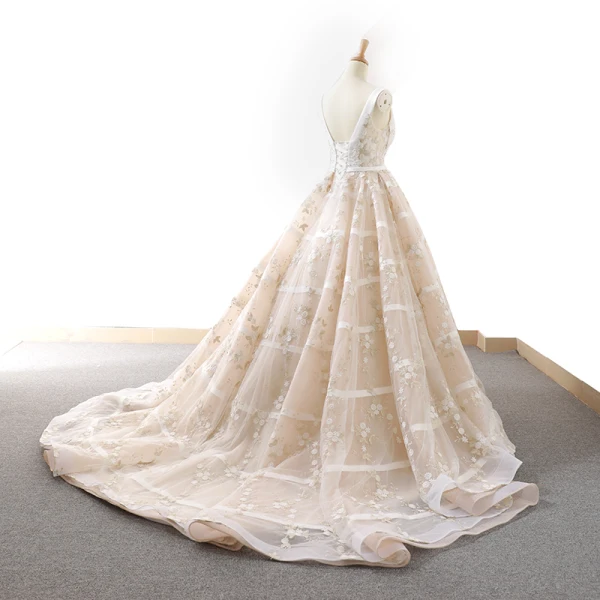 Chic / Belle Ivoire Robe De Mariée 2018 Robe Boule Appliques Ceinture V-Cou Dos Nu Sans Manches Chapel Train Mariage
