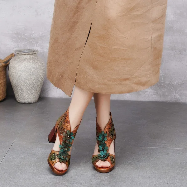 Traditional Brown Street Wear Womens Sandals 2020 Leather Flower 6 cm Thick Heels Open / Peep Toe Sandals