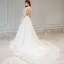 Sexy Ivoire Robe De Mariée 2018 Princesse Appliques En Dentelle Avec Châle Détachable Bretelles Spaghetti Dos Nu Sans Manches Chapel Train Mariage