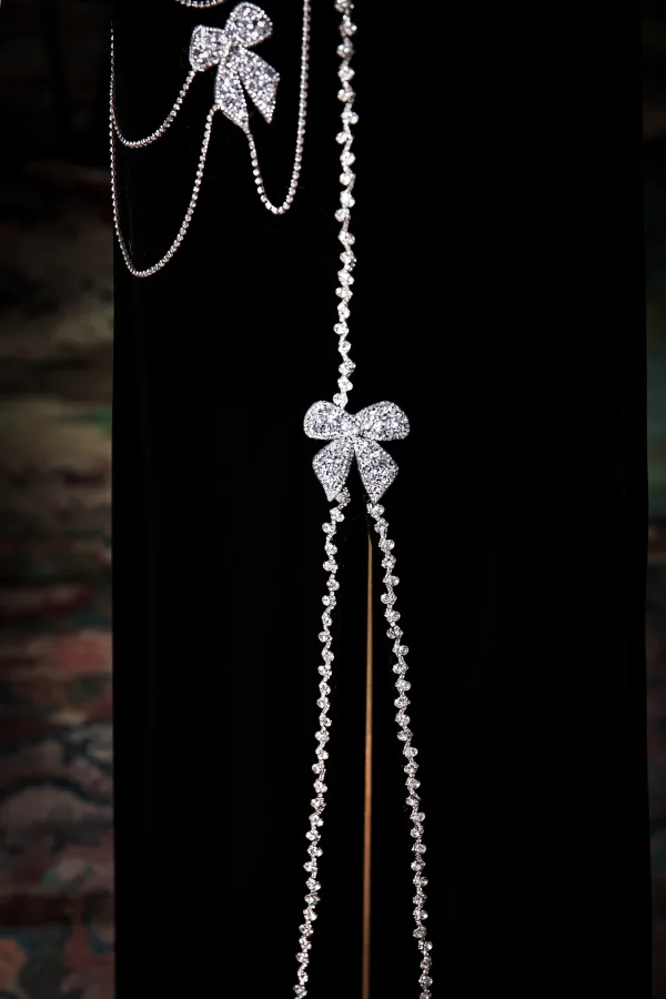 Sexy Noire Faux Diamant Noeud Fendue devant Robe De Soirée 2025 Princesse Bretelles Spaghetti Sans Manches Dos Nu Longue Soirée Robe De Ceremonie