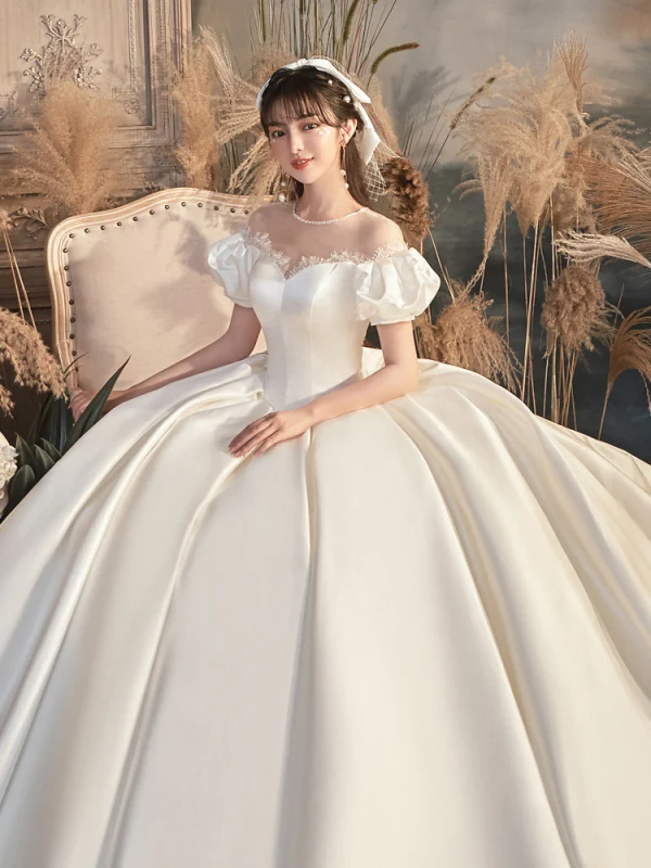 Luxury / Gorgeous Ivory Wedding Dresses 2020 Ball Gown Scoop Neck Beading Lace Short Sleeve Backless Royal Train