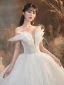 Luxe Champagne Robe De Mariée 2020 Robe Boule Volants Bustier En Dentelle Fleur Paillettes Sans Manches Dos Nu Royal Train