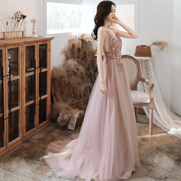Sexy Rosa Ballkleider 2020 A Linie Spaghettiträger Perlenstickerei Strass Pailletten Ärmellos Rückenfreies Gespaltete Front Lange Festliche Kleider