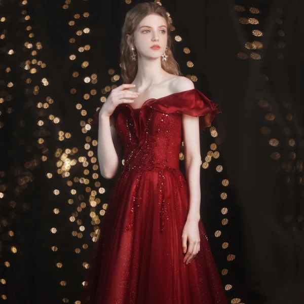 Charming Burgundy Prom Dresses 2021 A-Line / Princess Off-The-Shoulder Beading Sequins Short Sleeve Backless Floor-Length / Long Formal Dresses
