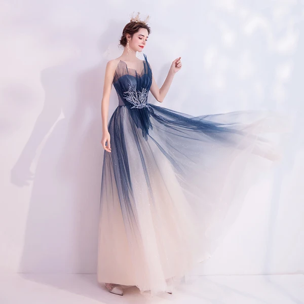 Schöne Marineblau Abendkleider 2020 A Linie Bandeau Perlenstickerei Pailletten Spitze Blumen Ärmellos Rückenfreies Lange Festliche Kleider