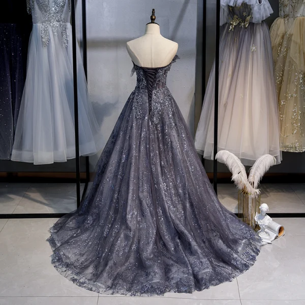 Glitzernden Charmant Marineblau Ballkleider 2020 A Linie Bandeau Perlenstickerei Pailletten Spitze Blumen Ärmellos Rückenfreies Sweep / Pinsel Zug Festliche Kleider