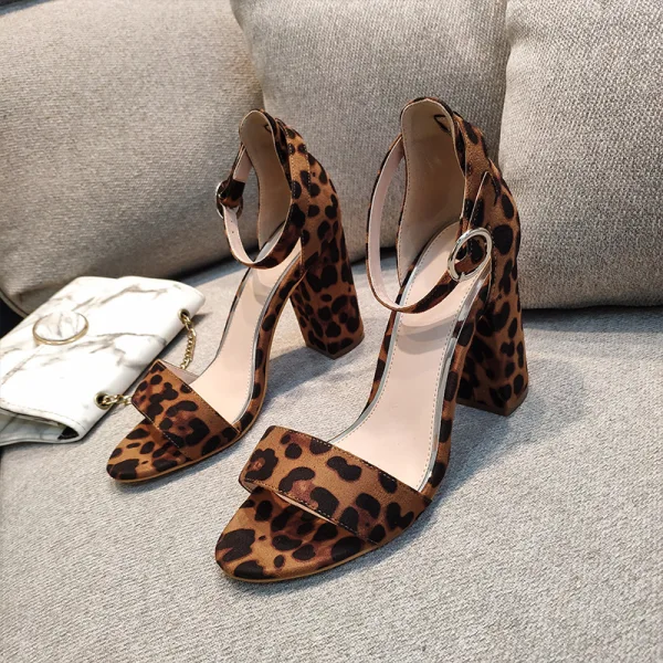 Chic / Belle Marron Vêtement de rue Sandales Femme 2020 Bride Cheville 8 cm Talons Épais Peep Toes / Bout Ouvert Sandales