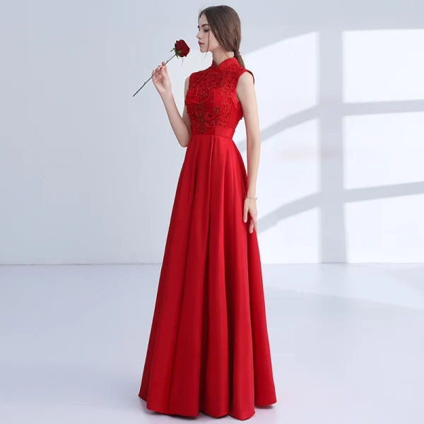 Chinese style Red Evening Dresses 2018 A-Line / Princess Appliques Lace Beading Crystal High Neck Backless Sleeveless Floor-Length / Long Formal Dresses