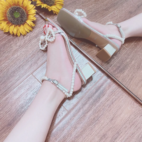 Sexy Été Argenté Dansant Sandales Femme 2020 Cuir Perle Bride Cheville 5 cm Talons Épais Peep Toes / Bout Ouvert Sandales