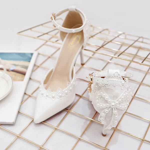 Élégant Ivoire Chaussure De Mariée 2020 Perle Bride Cheville En Dentelle Fleur 9 cm Talons Aiguilles À Bout Pointu Mariage Sandales