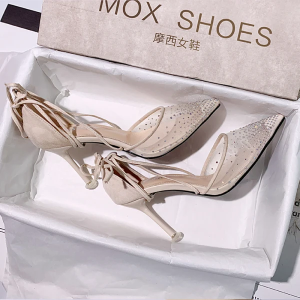 Charmant Beige Vêtement de rue Faux Diamant Sandales Femme 2020 Bride Cheville 9 cm Talons Aiguilles À Bout Pointu Sandales