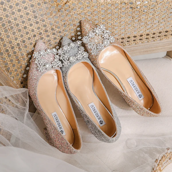 Sparkly Silver Rhinestone Wedding Shoes 2020 Sequins 7 cm Thick Heels Pointed Toe Wedding Pumps