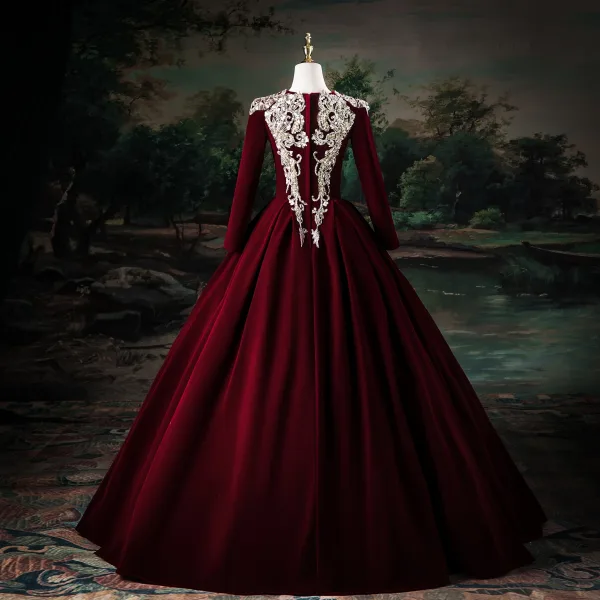 Elegant Burgundy Beading Sequins Velvet Prom Dresses 2025 Ball Gown V-Neck Long Sleeve Floor-Length / Long Prom Formal Dresses