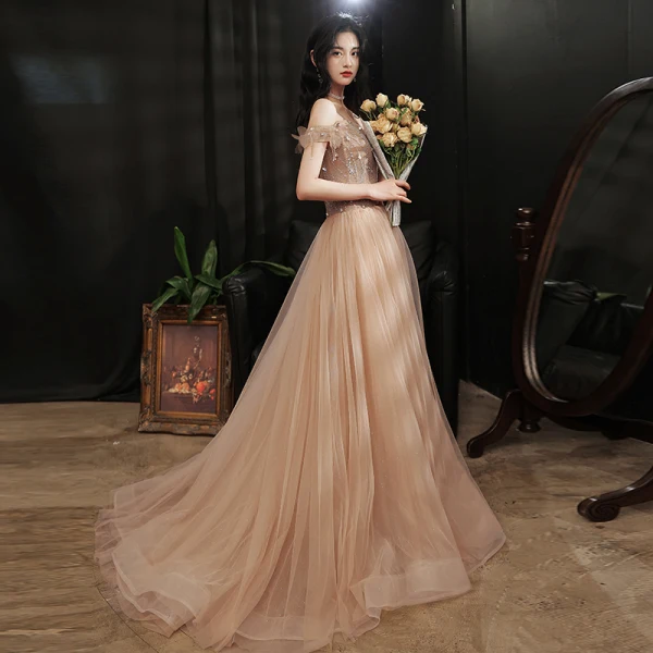 Charmant Champagner Ballkleider 2021 A Linie Off Shoulder Perlenstickerei Strass Pailletten Kurze Ärmel Rückenfreies Lange Festliche Kleider