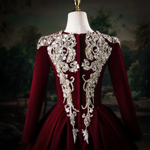 Elegant Burgundy Beading Sequins Velvet Prom Dresses 2025 Ball Gown V-Neck Long Sleeve Floor-Length / Long Prom Formal Dresses
