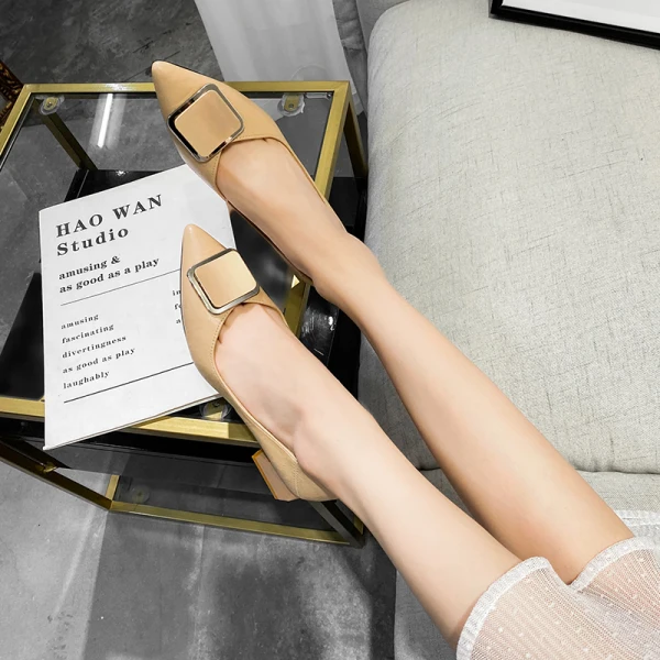 Eenvoudige Abrikoos / Beige Kantoor OL Pumps 2020 4 cm Dikke Hak Lage Hak Spitse Neus Pumps