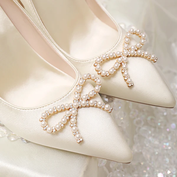 Elegant Beige Satin Wedding Shoes 2020 Pearl Rhinestone Bow 10 cm Stiletto Heels Pointed Toe Wedding Pumps
