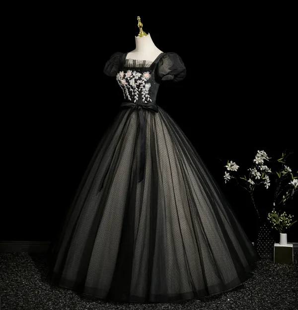 Élégant Noire Appliques Noeud Ceinture Robe De Bal 2025 Robe Boule Encolure Carrée Gonflée Manches Courtes Dos Nu Longue Robe De Ceremonie