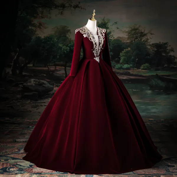 Elegant Burgundy Beading Sequins Velvet Prom Dresses 2025 Ball Gown V-Neck Long Sleeve Floor-Length / Long Prom Formal Dresses