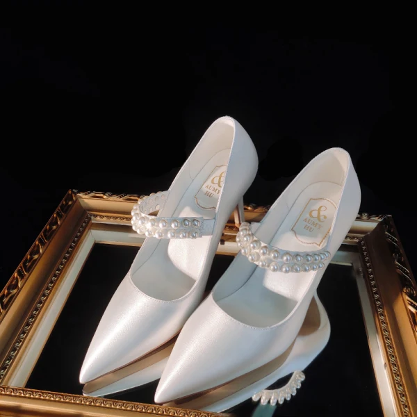 Elegant Ivory Satin Pearl Wedding Shoes 2020 8 cm Stiletto Heels Pointed Toe Wedding Pumps
