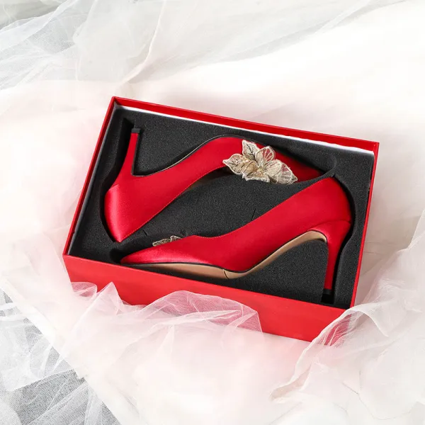 Chinese style Satin Red Wedding Shoes 2020 Gold Appliques 8 cm Stiletto Heels Pointed Toe Wedding Pumps