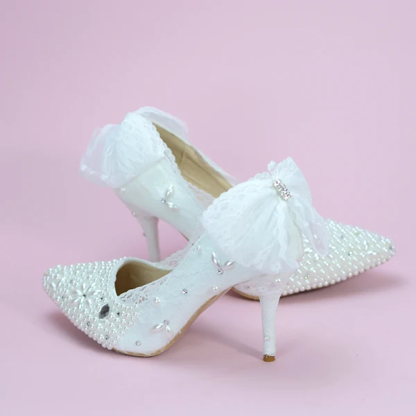 Elegant Ivory Lace Flower Wedding Shoes 2020 Pearl Rhinestone Bow 8 cm Stiletto Heels Pointed Toe Wedding Pumps