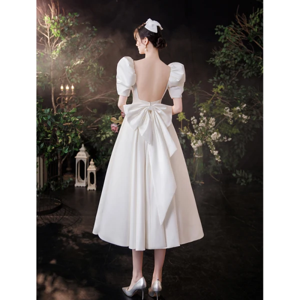 Schlicht Vintage Ivory / Creme Satin Brautkleider / Hochzeitskleider 2021 A Linie Eckiger Ausschnitt Kurze Ärmel Rückenfreies Schleife Wadenlang Hochzeit