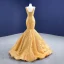 Haut de Gamme Doré Robe De Mariée 2021 Trompette / Sirène V-Cou Perlage Perle Paillettes Sans Manches Dos Nu Train De Balayage Mariage
