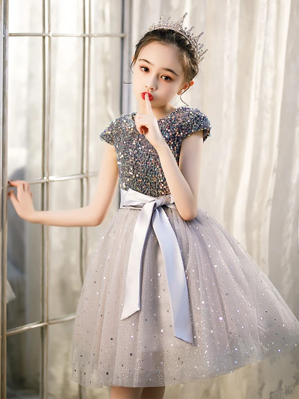 Mode Bling Bling Gris Anniversaire Courte Robe Ceremonie Fille 2021 Princesse Encolure Dégagée Perlage Étoile Paillettes Noeud Mancherons