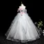 Blumenfee Silber Applikationen Fallende Rüsche Ballkleider 2025 Ballkleid Rundhalsausschnitt Kurze Ärmel Rückenfreies Lange Festliche Kleider