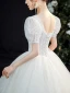 Viktorianischer Stil Vintage Ivory / Creme Spitze Blumen Brautkleider / Hochzeitskleider 2021 A Linie Eckiger Ausschnitt Kurze Ärmel Rückenfreies Hof-Schleppe Hochzeit