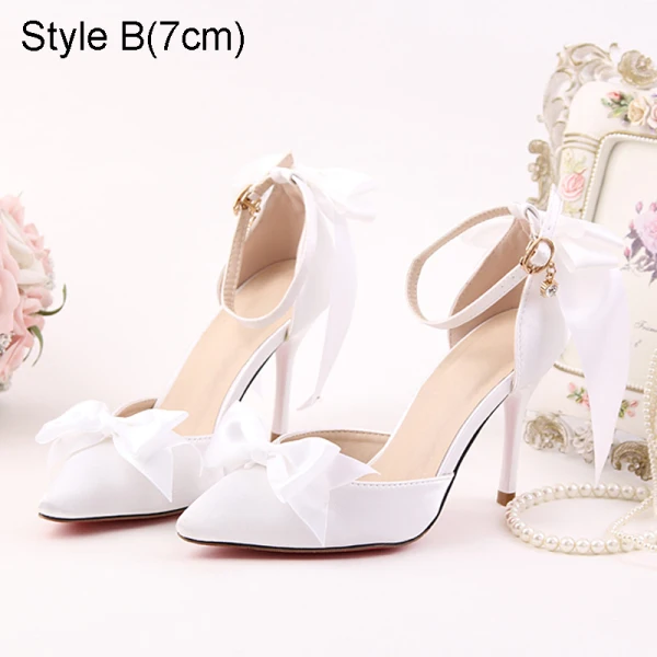 Sexy Ivory / Creme Brautschuhe 2021 Knöchelriemen Schleife 9 cm Stilettos Spitzschuh Hochzeit Hochhackige High Heels