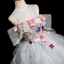 Blumenfee Silber Applikationen Fallende Rüsche Ballkleider 2025 Ballkleid Rundhalsausschnitt Kurze Ärmel Rückenfreies Lange Festliche Kleider