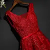 Schöne Rot Festliche Kleider Abendkleider 2017 Spitze Blumen Riemchen Ärmellos V-Ausschnitt Kurze A Linie