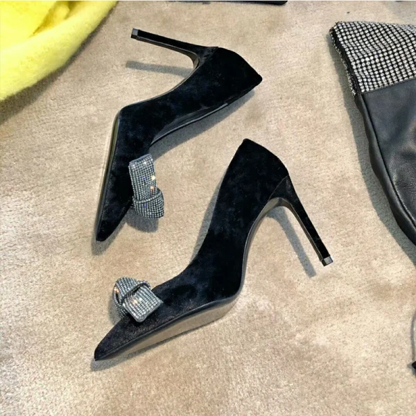 Charmant Doré Soirée Faux Diamant Noeud Escarpins 2021 Cuir Verni Talons Hauts 8 cm Talons Aiguilles À Bout Pointu Escarpins